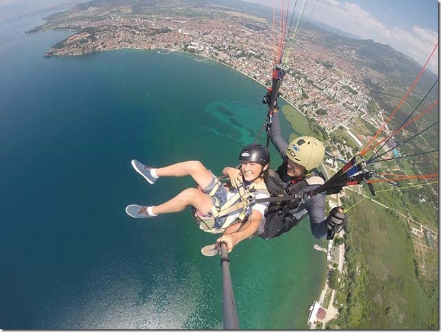 ParaglidingOhridLake